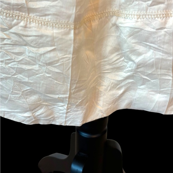 People Like Frank Cream Crinkle Silky Skirt Size 14 - Picture 3 of 7